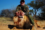 대중화되는 동물 사냥 "저렴한 가격에 사자 한 마리 죽이고 가세요"