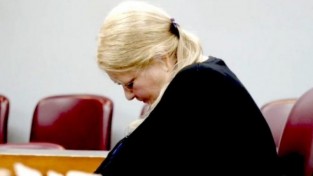 플로리다 법원, 고양이를 굶겨 죽인 여성에게 징역 29개월 선고